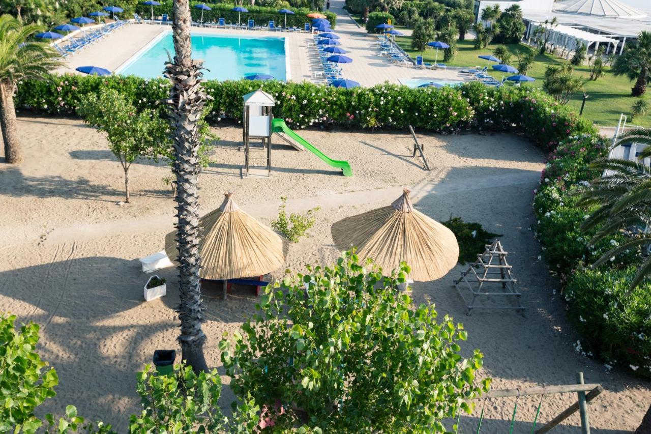 African Beach Hotel-Residence Manfredonia Exteriér fotografie