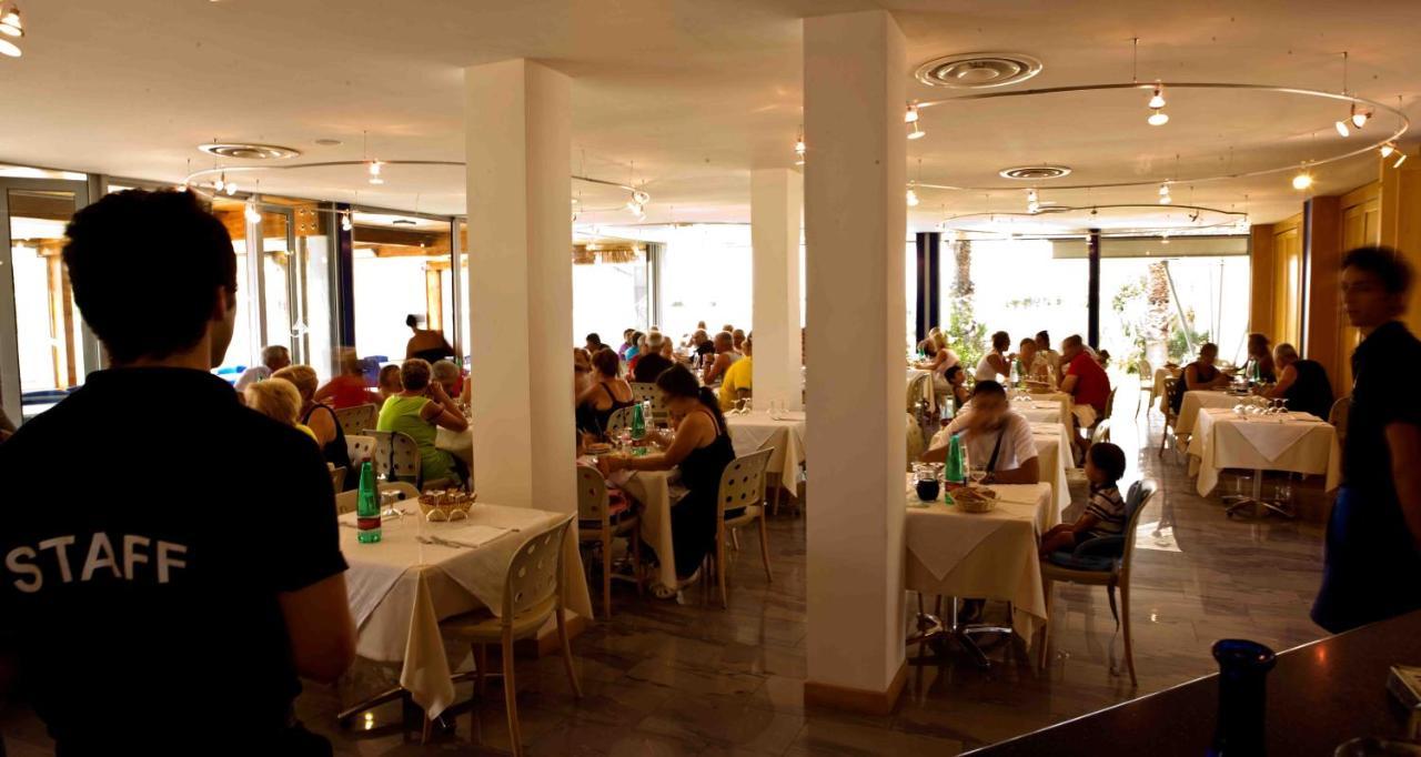African Beach Hotel-Residence Manfredonia Exteriér fotografie
