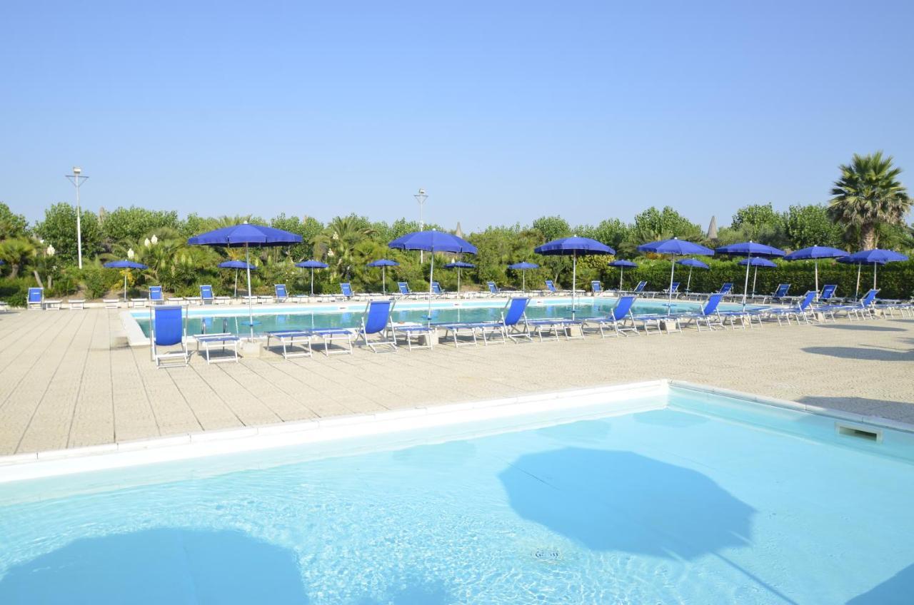 African Beach Hotel-Residence Manfredonia Exteriér fotografie