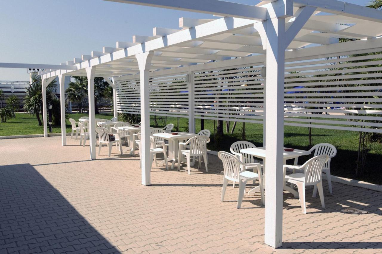African Beach Hotel-Residence Manfredonia Exteriér fotografie