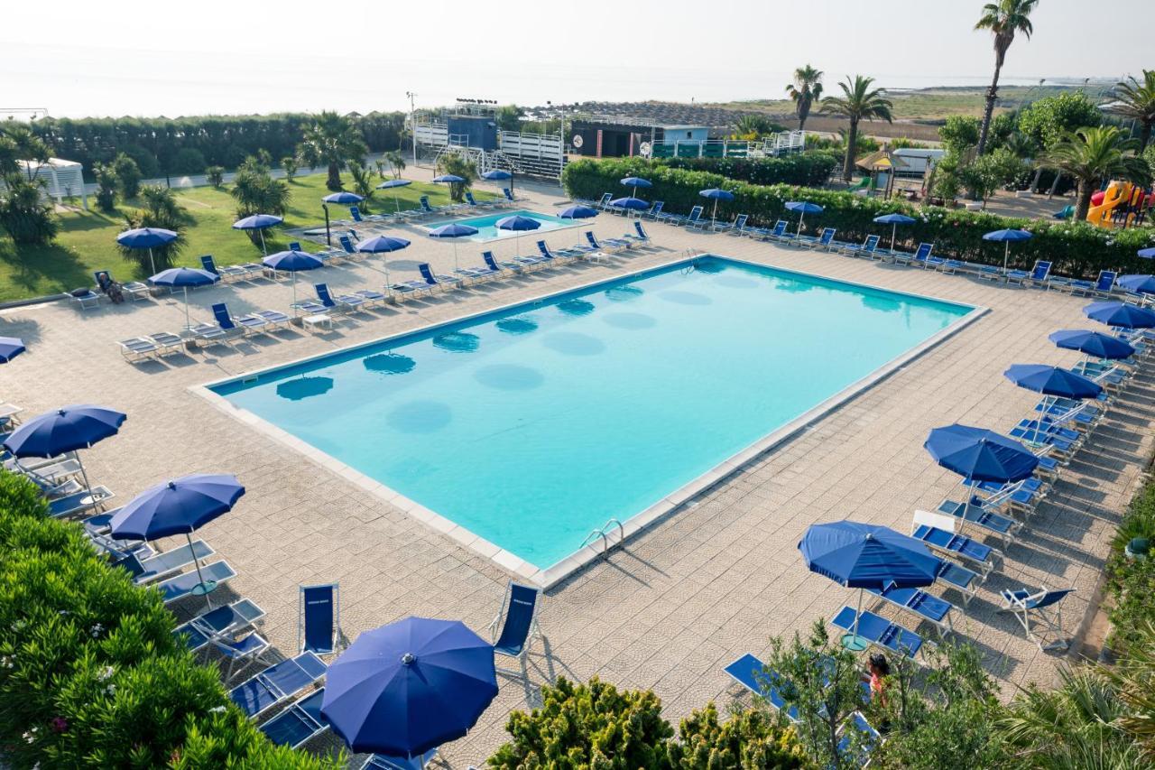 African Beach Hotel-Residence Manfredonia Exteriér fotografie